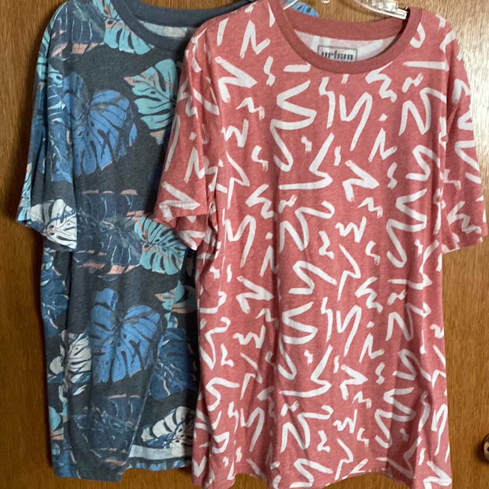 2- Mens Urban Pipeline tees